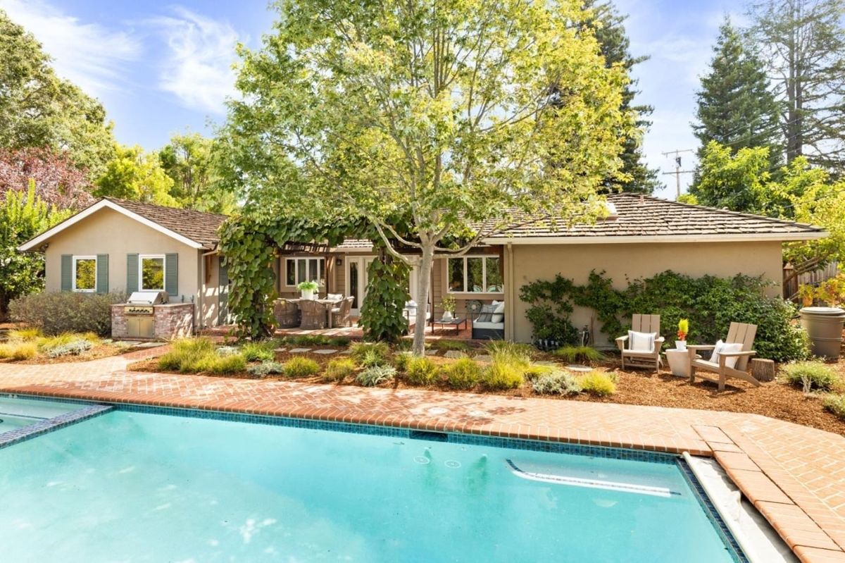 1110 Westfield Dr, Menlo Park