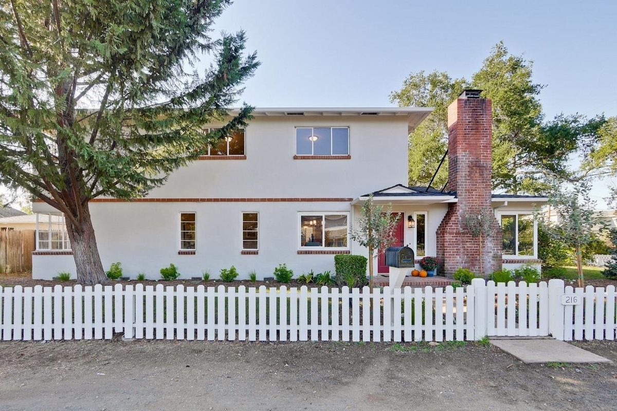 216 Marich Way, Los Altos