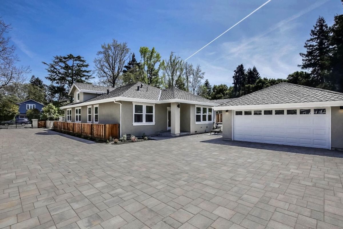 267 Willow Rd, Menlo Park