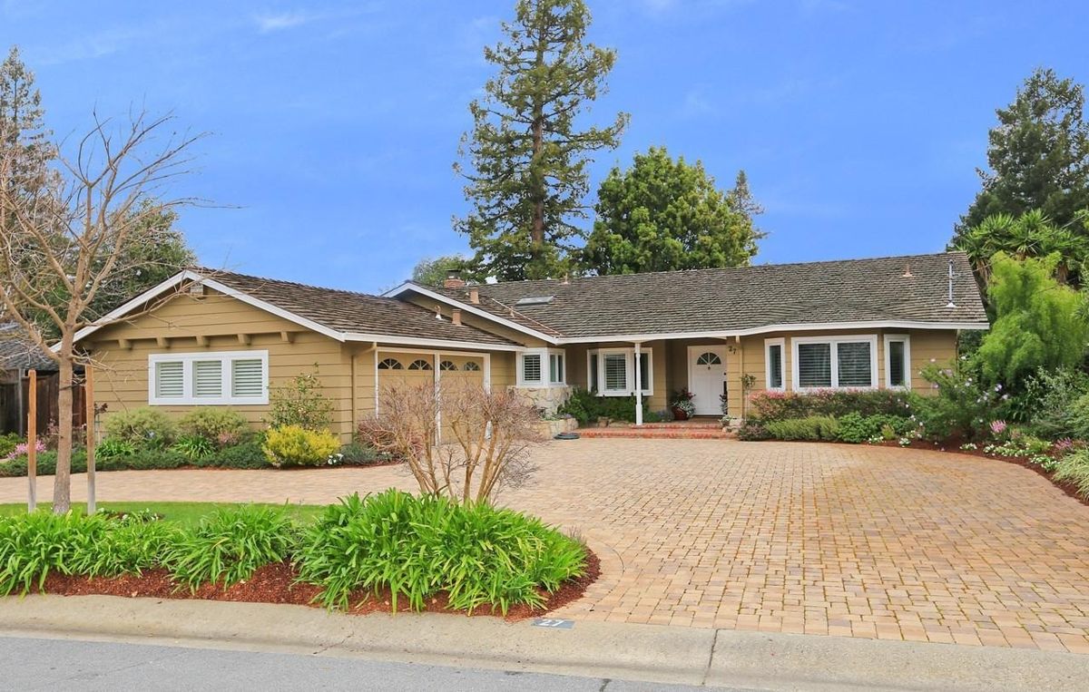 27 Sunkist Ln, Los Altos