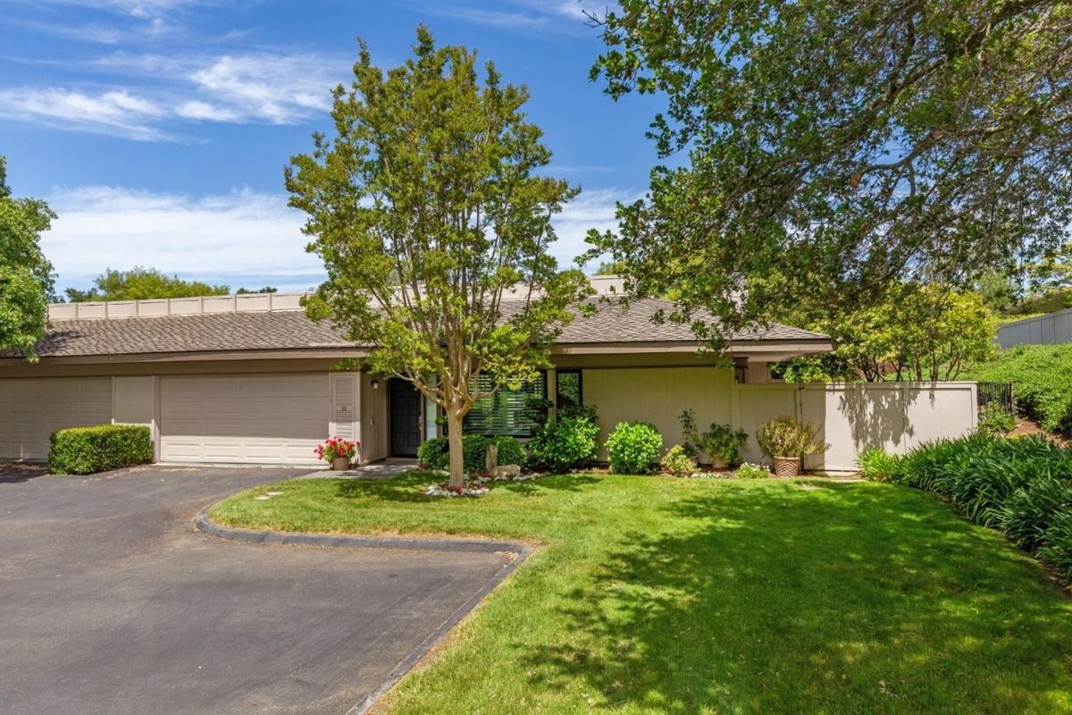 44 Bay Tree Ln, Los Altos