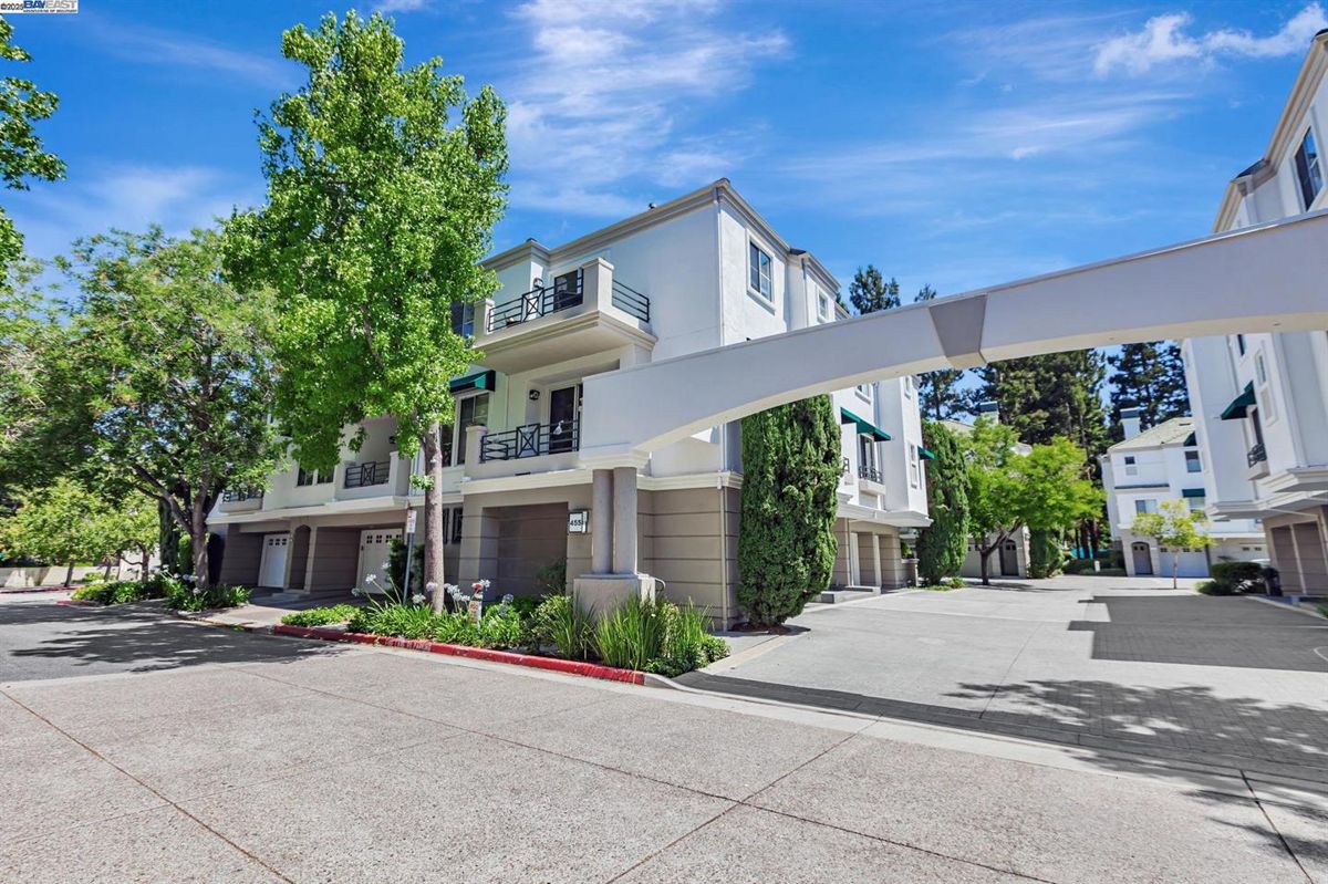 455 Navaro Way #201, San Jose